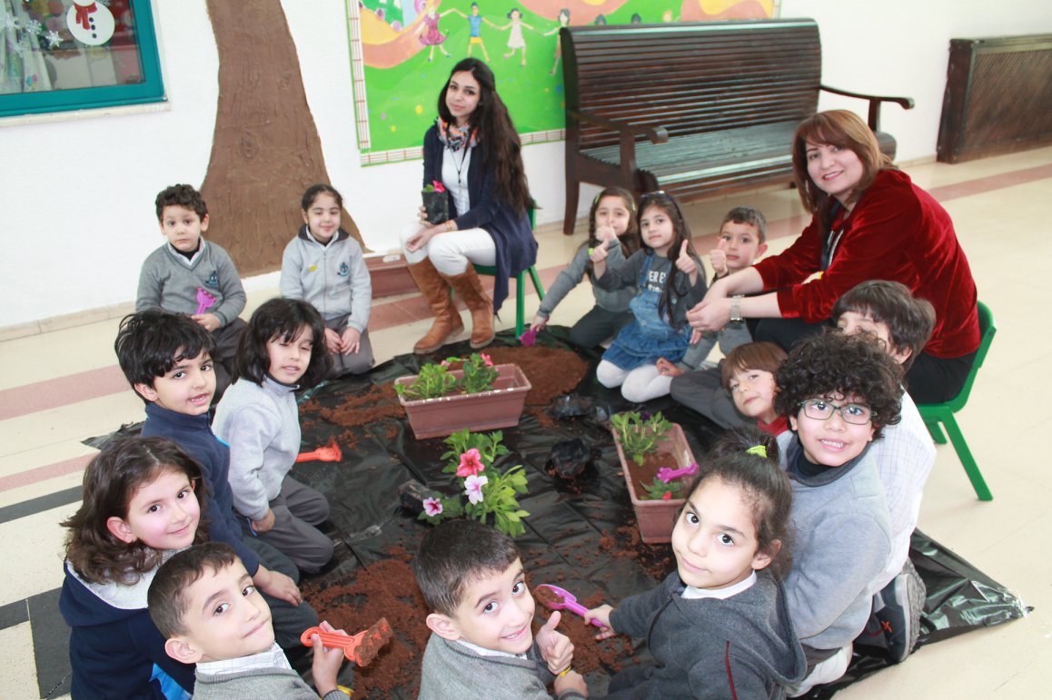 Cultivation of flowers - Kindergarten Kids