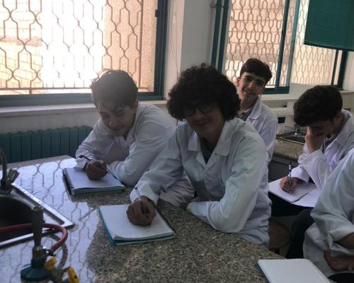 biology class - international section